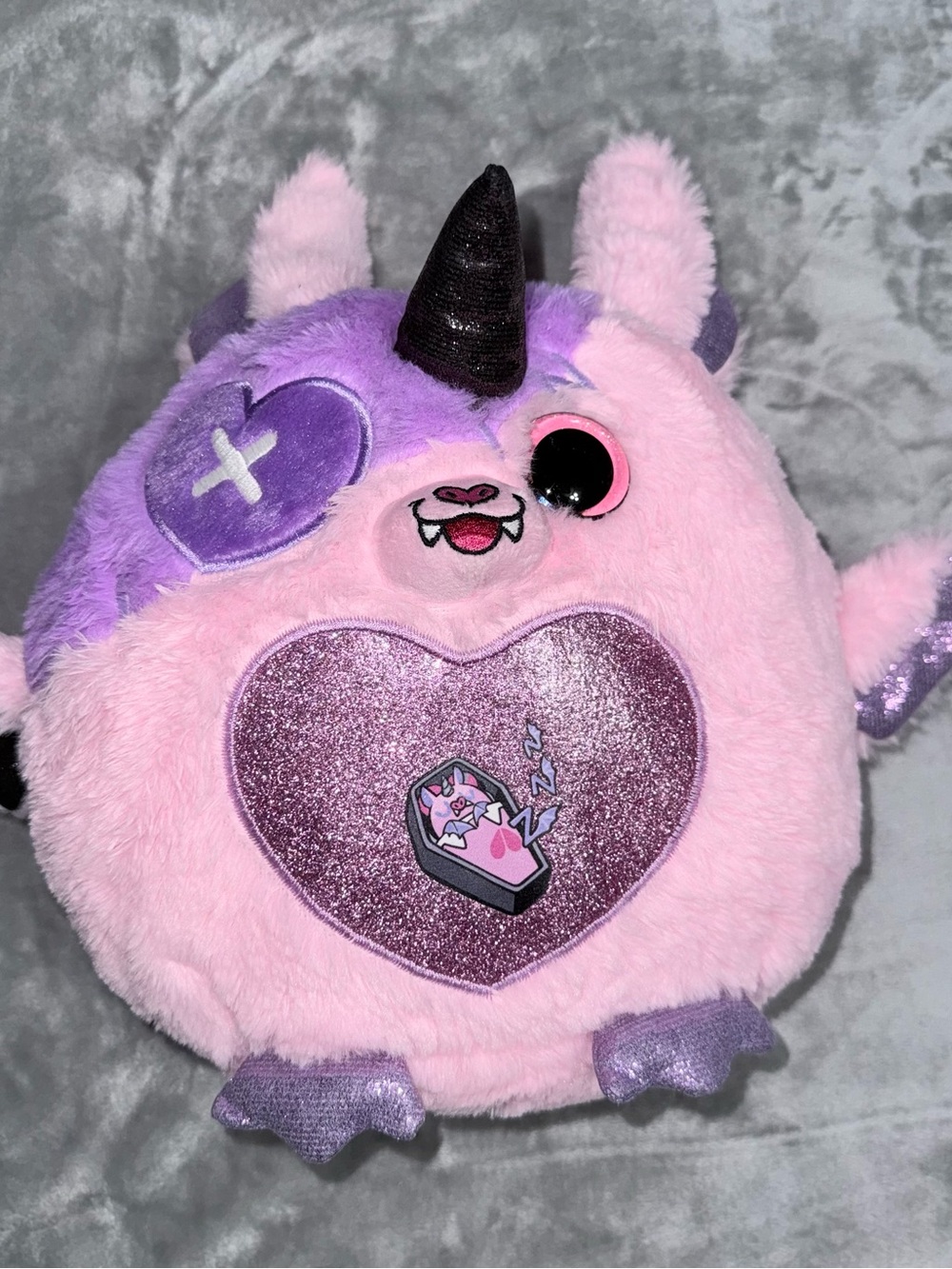 Zuru Rainbocorns Monstercorn Surprise Plush Spooky Halloween Cuddle Bat Pink